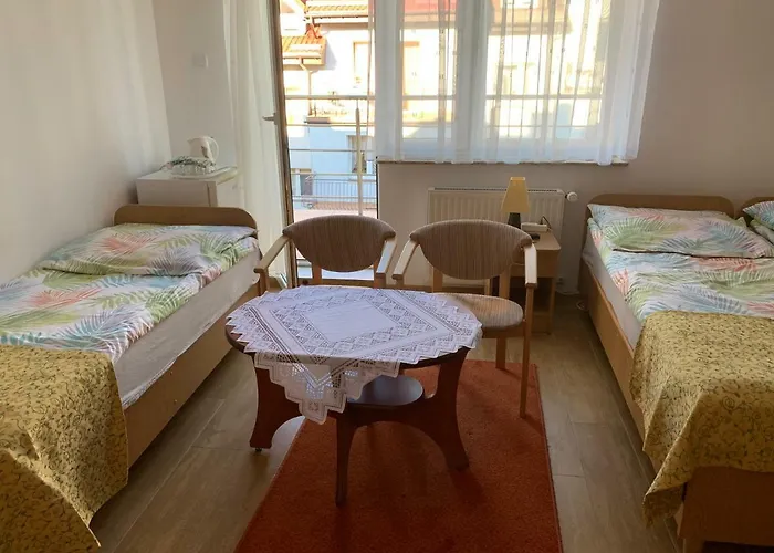 Goscinne Matros Проживание в семье Устроне-Морске