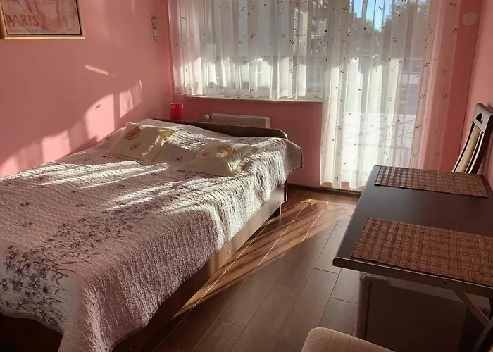 Goscinne Matros * Устроне-Морске